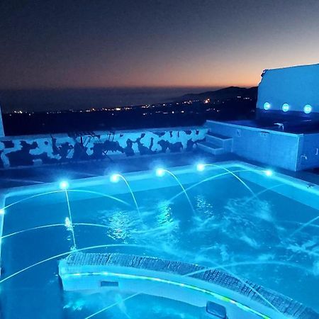 Tías Aloelux Villa !! - Private Villa With Pool , Jacuzzi, Cinema, Massage ,Wonderful View, Art Desing Villa מראה חיצוני תמונה