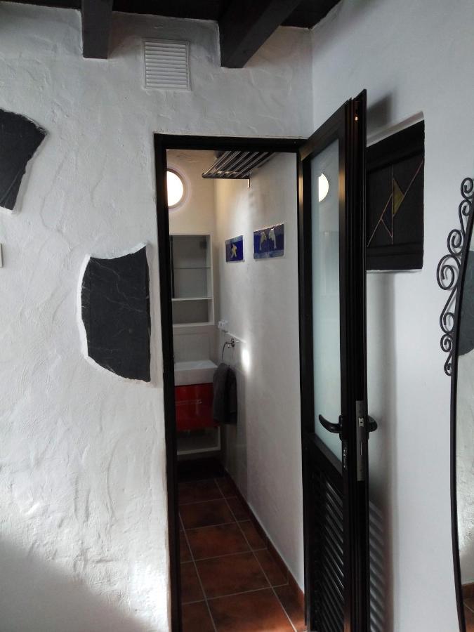 Tías Aloelux Villa !! - Private Villa With Pool , Jacuzzi, Cinema, Massage ,Wonderful View, Art Desing Villa מראה חיצוני תמונה