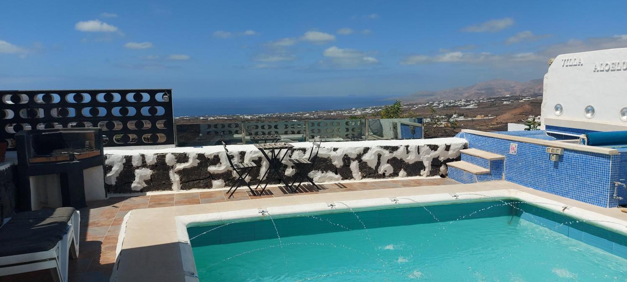 Tías Aloelux Villa !! - Private Villa With Pool , Jacuzzi, Cinema, Massage ,Wonderful View, Art Desing Villa מראה חיצוני תמונה